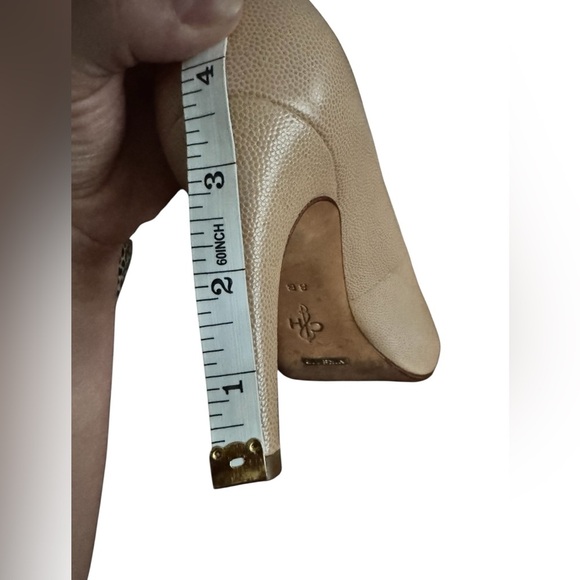 “Cole Haan” and Air Nike beige peep-toe pumps. Size 8 B - Picture 15 of 15